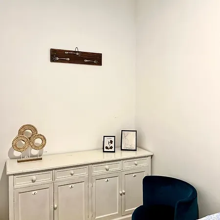 Szimpla Comfort 3bdr, 2bthr, 2wc, 4ac Budapest
