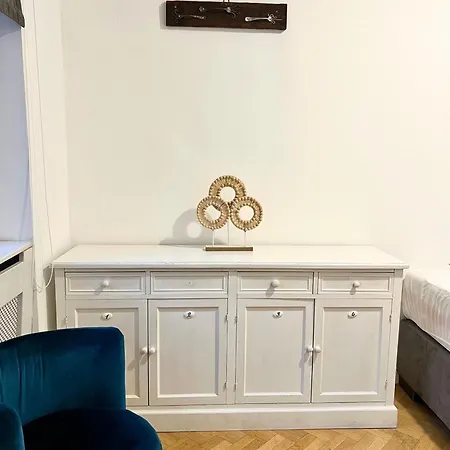 Apartment Szimpla Comfort 3bdr, 2bthr, 2wc, 4ac *
