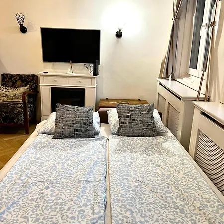 Szimpla Comfort 3bdr, 2bthr, 2wc, 4ac Apartment *